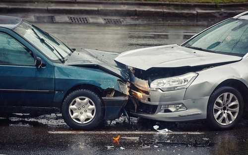 A picture of a speed-related car accident.
