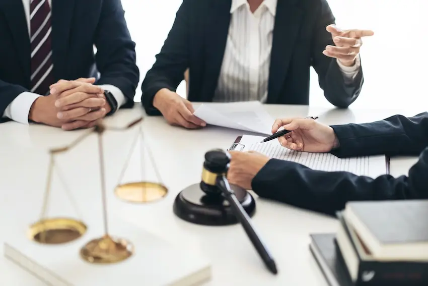 Mogy Law 25 percent fee North Carolina truck accident lawyers offering free case evaluation for commercial vehicle accident victims